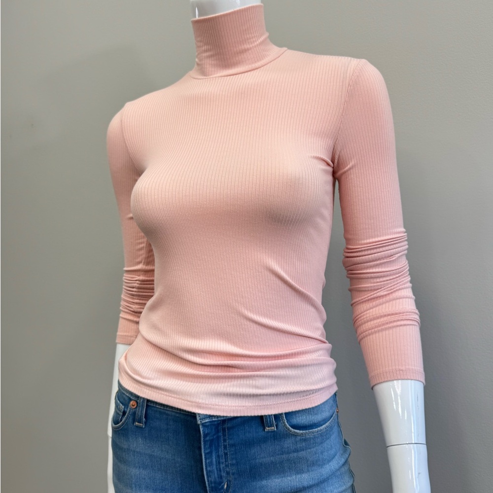 WILFRED Aritzia Ribbed Knit Stretchy Elegant Blush Pink Turtleneck Top XS